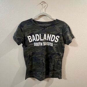 Badlands South Dakota Women’s Camo Tee - Green